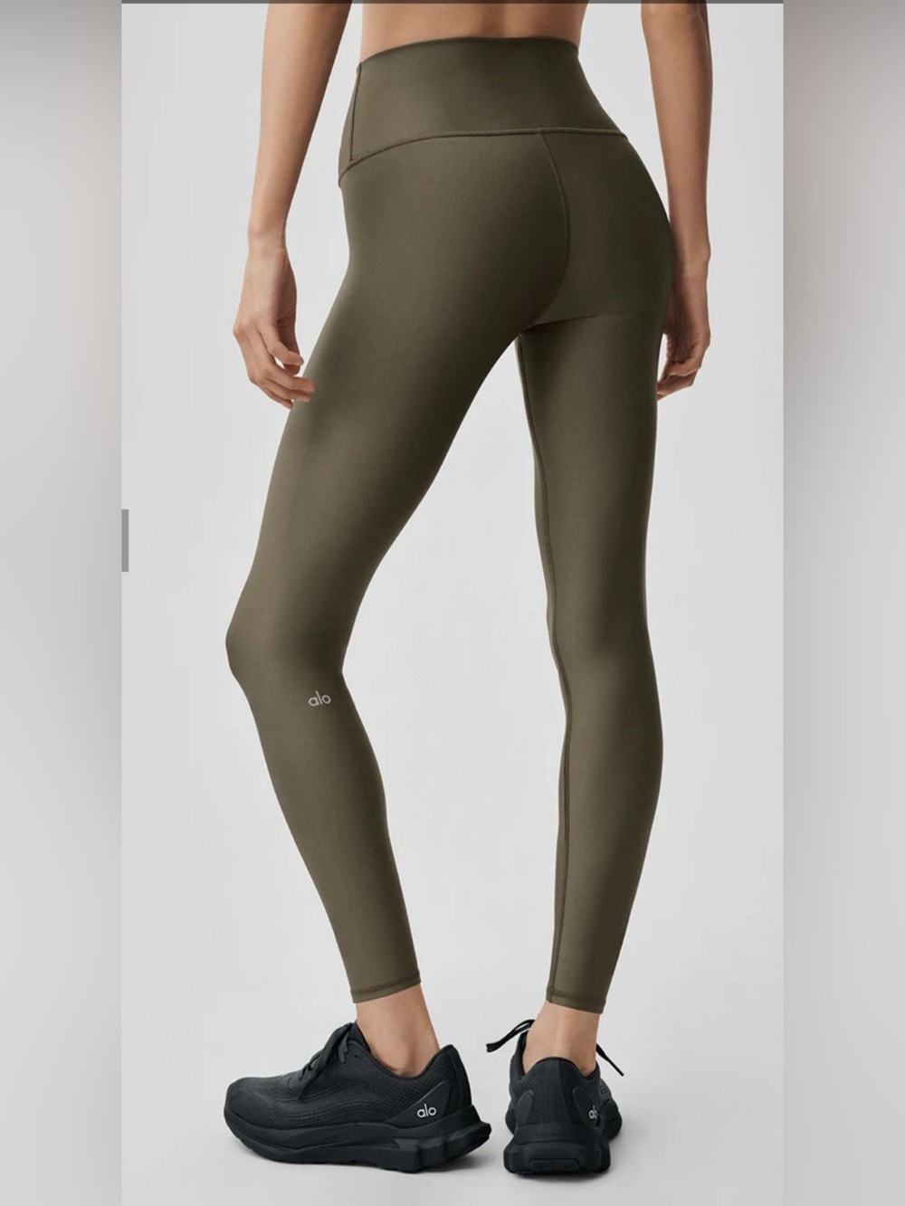 NWT - ALO Yoga Airlift Leggings - Size XS